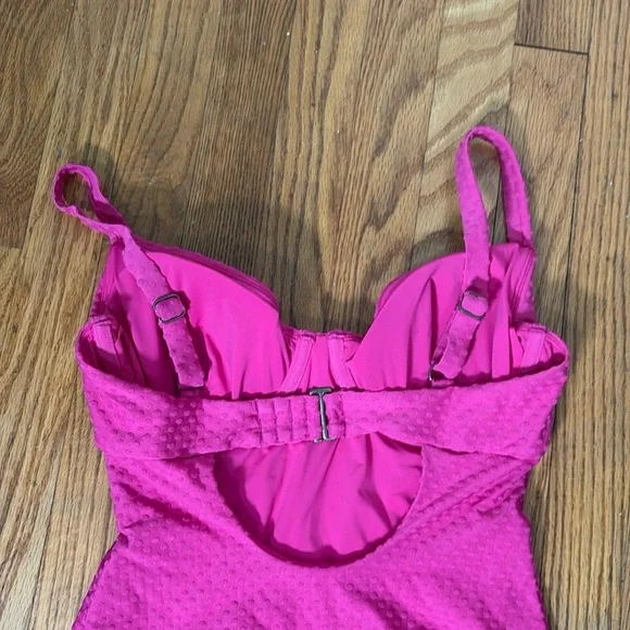Andie Swim The Bermuda One Piece Terry Dots Swimsuit Pink size L‎ D/DD NWT One Pieces